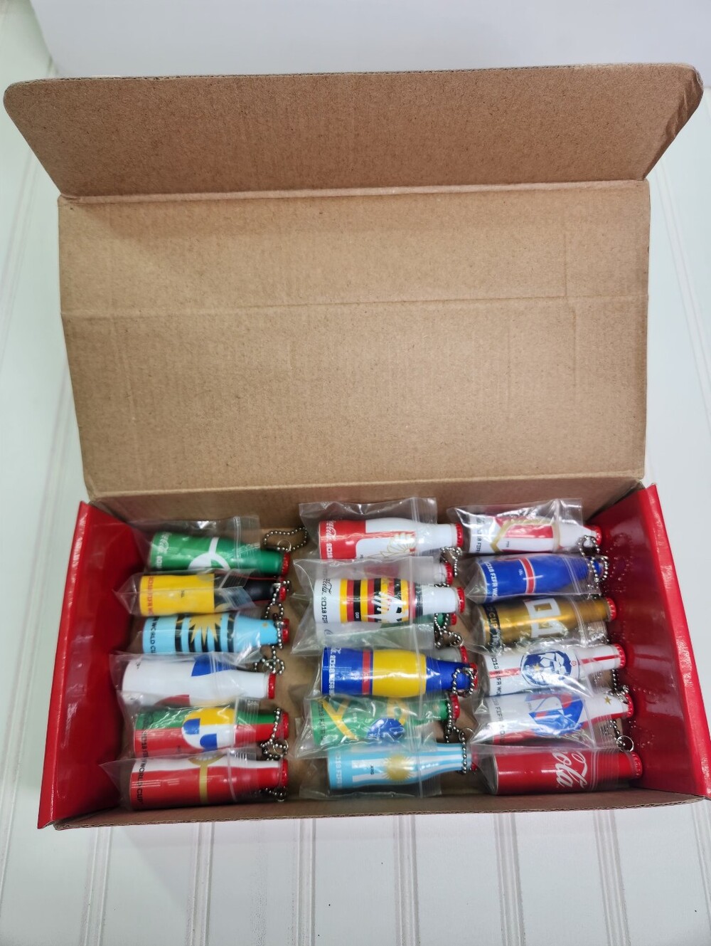 Coca Cola Collection 2018 World Cup 21 Mini Bottle Keychain Set - Multicolor - Picture 5 of 5